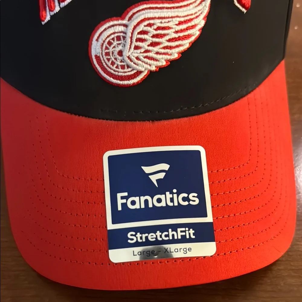 Detroit Red Wings Black and Red Cap NWT size L/XL - Picture 9 of 12